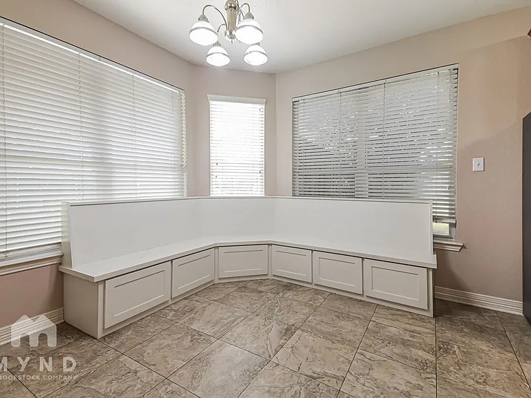 4624 Dalrock Dr — Photo 13