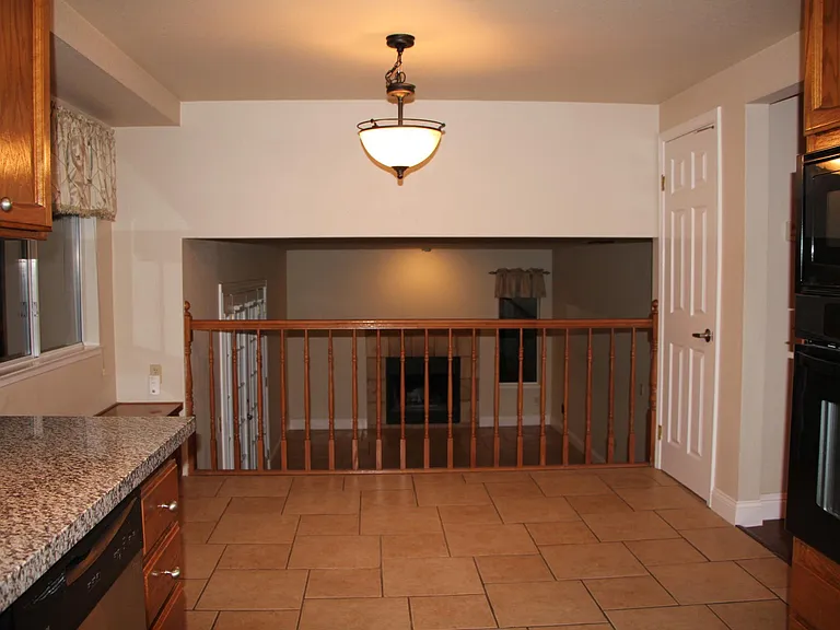 112 Garrett Dr — Photo 14