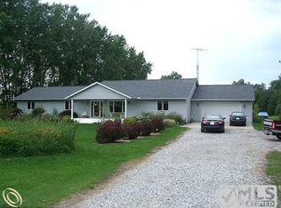 6182 Metcalf Rd, Jeddo, MI 48032