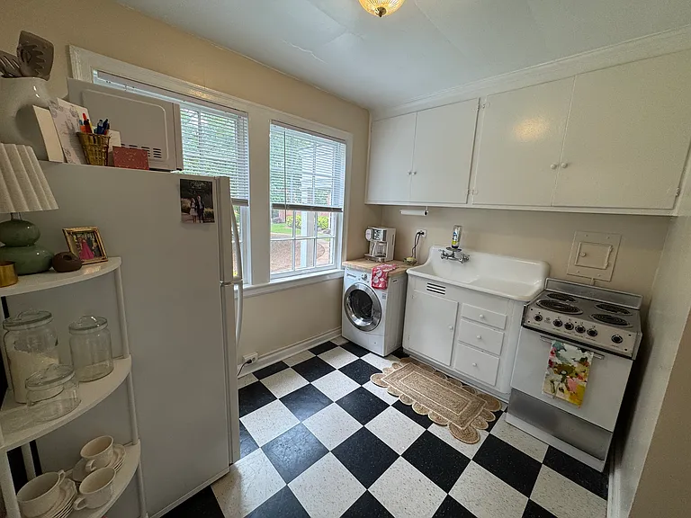 2832 Thornhill Rd #321B — Photo 56
