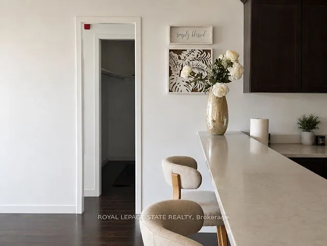 26 Wellington St #402 — Photo 9