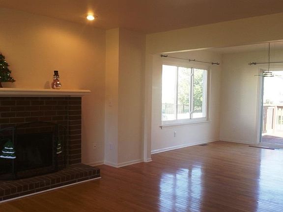 5th image of 4109 Woodcreek Dr