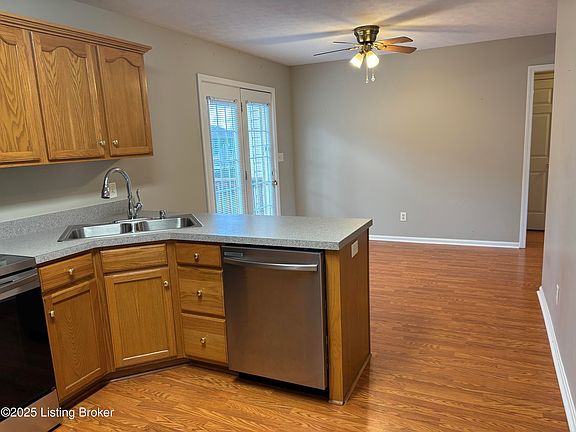 3rd image of 6330 Winding Stream Dr