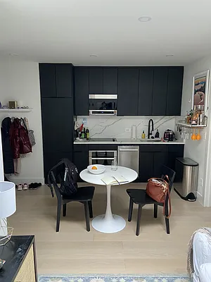 Rented by Center Avenue Equity Co LTD | media 11