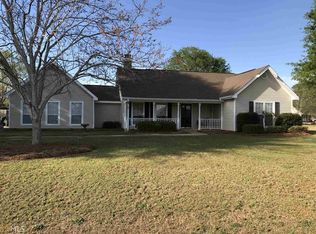 308 Sleepy Ln, Warner Robins, GA 31088