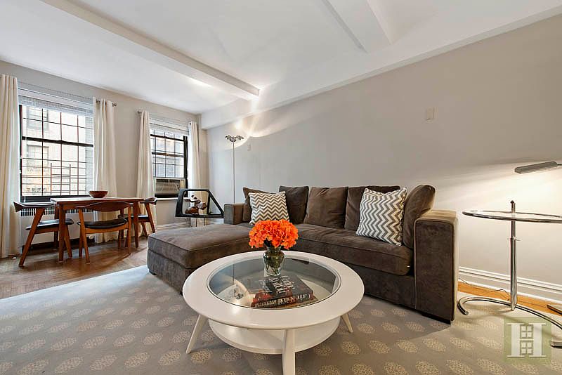 1st image of 17 W 67th St APT 6B