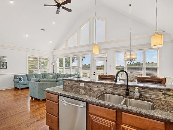 3rd image of 281 Lyman Lake Rd