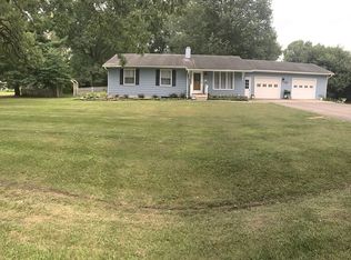 1194 103rd Ave, Plainwell, MI 49080