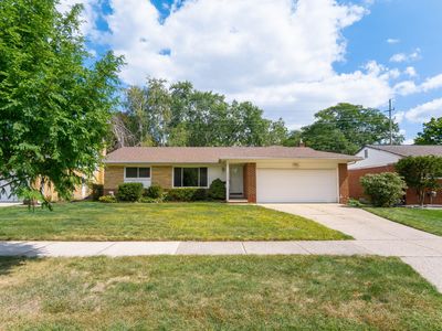 9022 Lionel St, Livonia, MI, 48150
