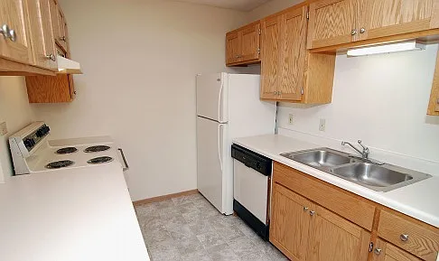 Executive Apartments — Photo 4