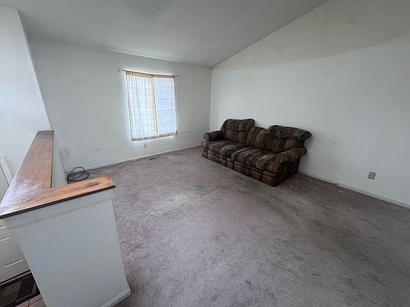 2nd image of 9913 Cobblestone Blvd