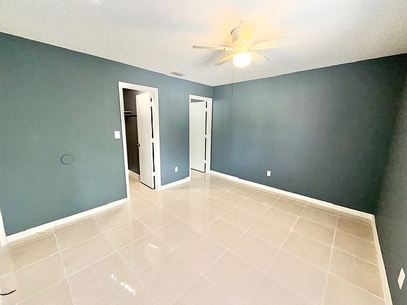 4th image of 1502 Candlewyck Dr