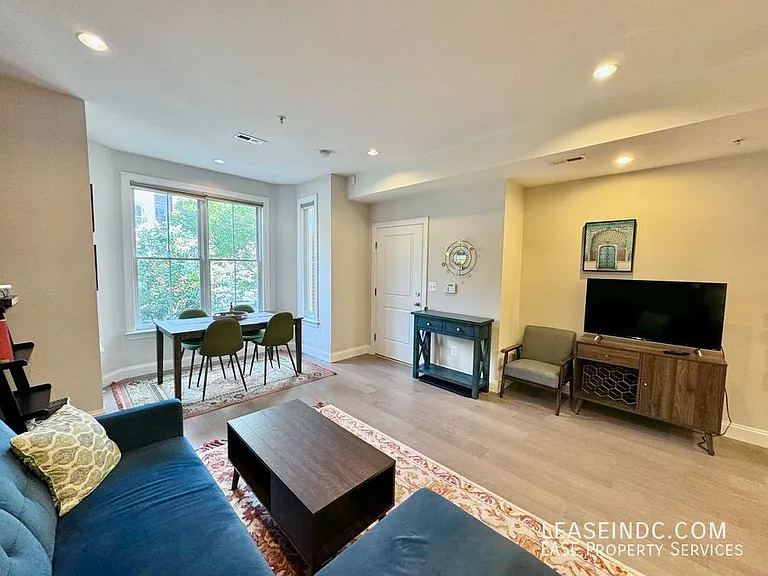 410 M St NW #2 — Photo 7