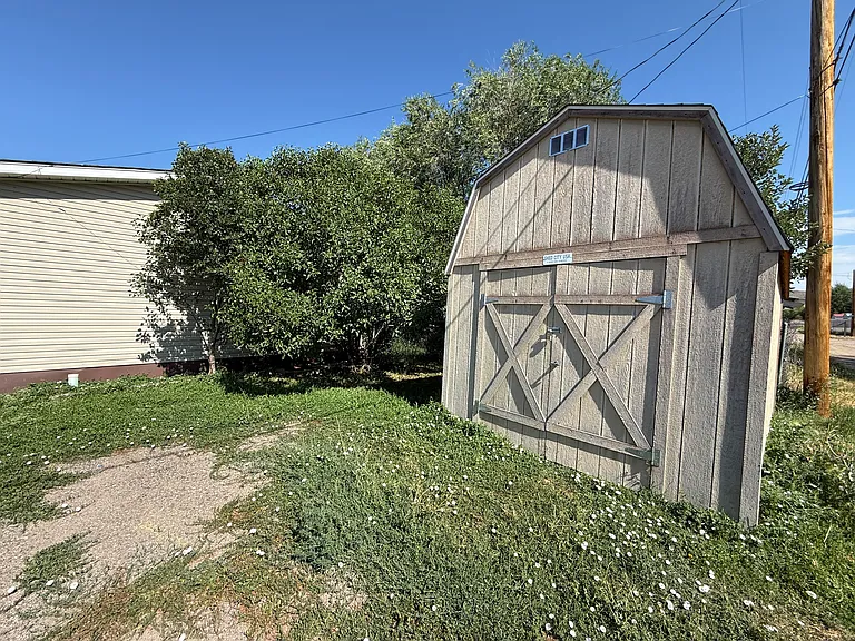 366 S 2nd St — Photo 17