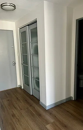 1032 N Clarkson St #303 — Photo 15