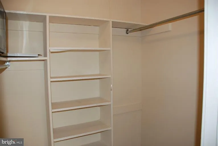 2005 Coleridge Dr #13303 — Photo 12