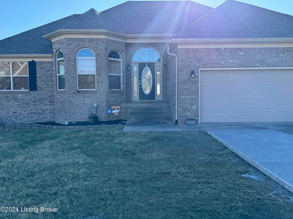 137 Cinnamon Dr, Mount Washington, KY 40047