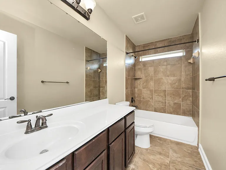 19126 Gaslamp Point Ct — Photo 40