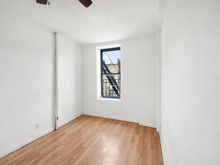 124 Mott St #31 — Photo 8