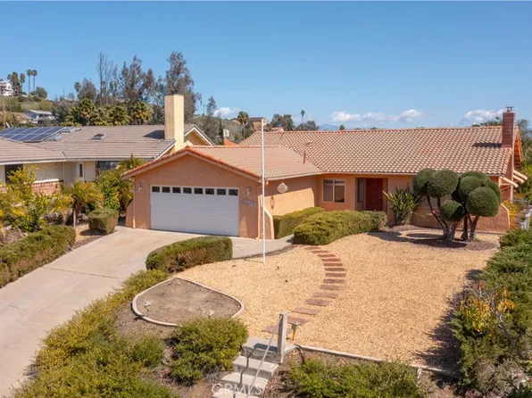 22960 Cove View St, Canyon Lake, CA 92587