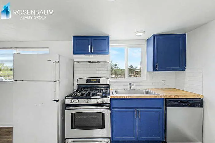 6525 N Brushtail Ln — Photo 13