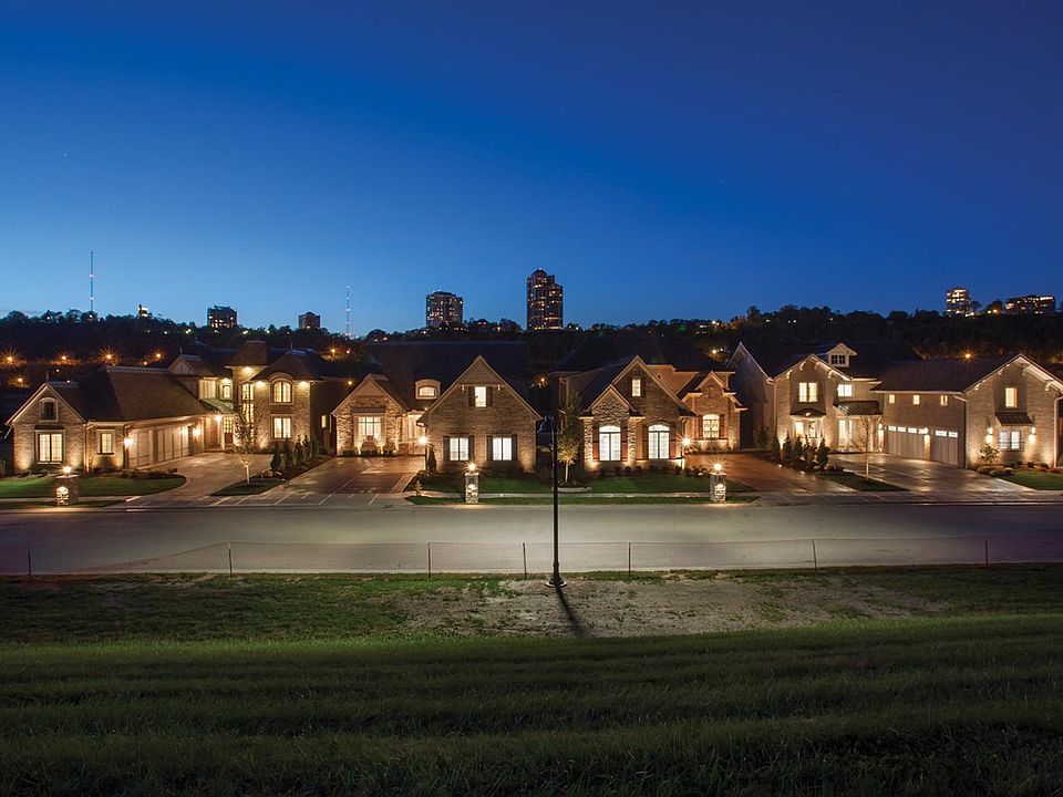 1st image of Manhattan Blvd #19
