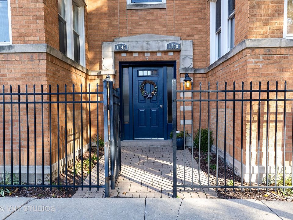 1st image of 1738 W Foster Ave APT 1R