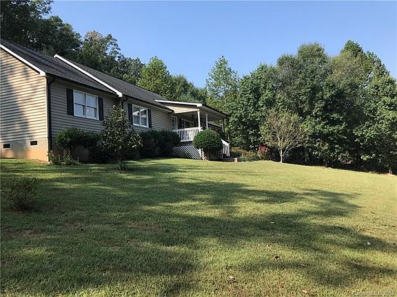 2nd image of 1117 Silverbrook Dr