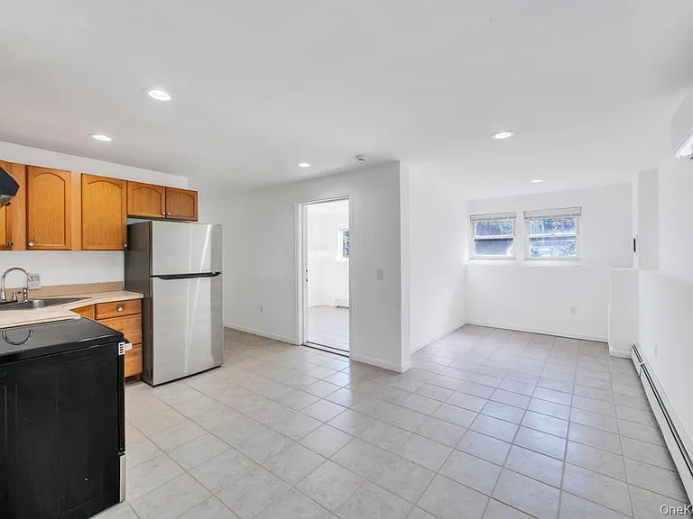 20 Handsome Ave — Photo 3
