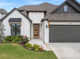 22704 E 103rd St S, Broken Arrow, OK 74014