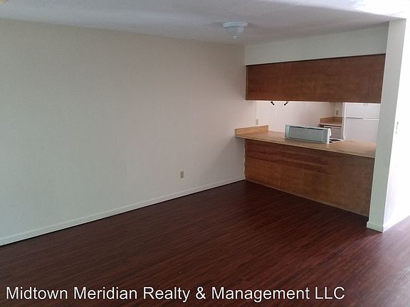 4th image of 1834 Sylvan Ct