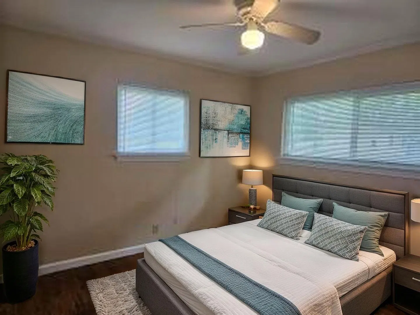 Coming December Don't Miss This Charming 2 Bedroom With Garage, Large Yard And Storage — Photo 4