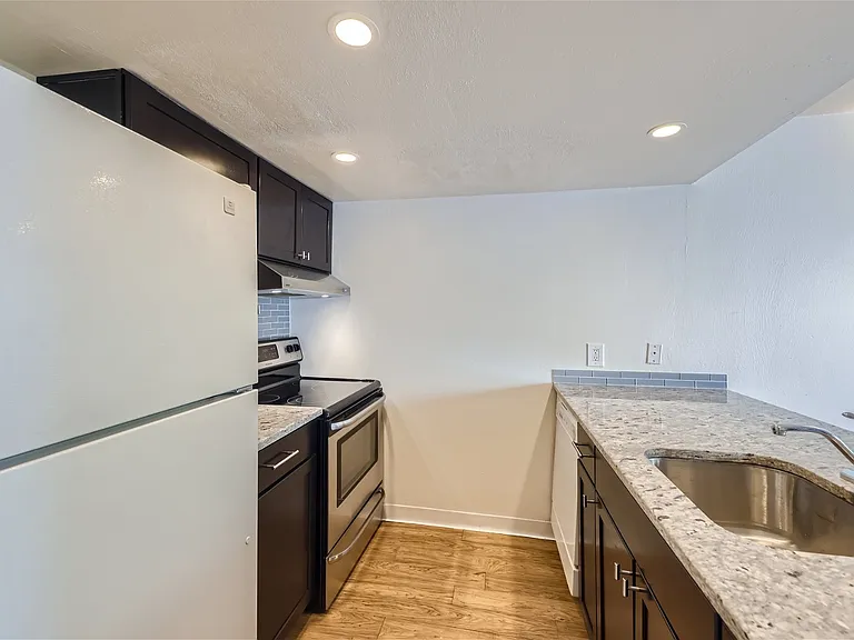 1111 Maxwell Ave #238 — Photo 7
