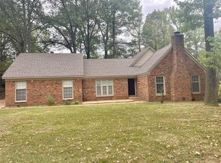 114 Country Pl, Cordova, TN 38018