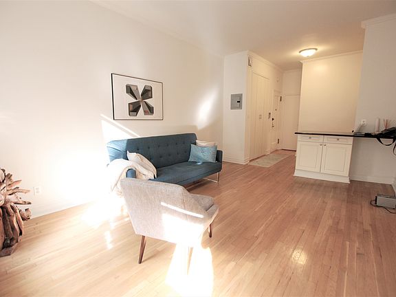 5th image of 48 E End Ave #3D