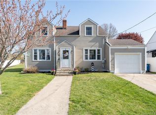 75 Meadow View St, East Haven, CT 06512