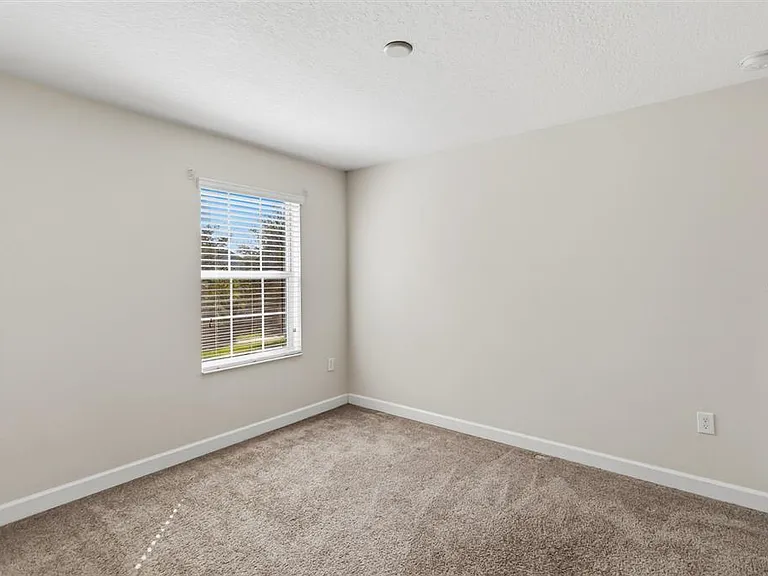 11686 Epic Ave — Photo 20