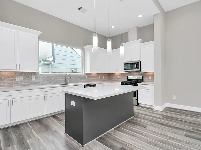 2903 Sherwood Green Ln — Photo 23