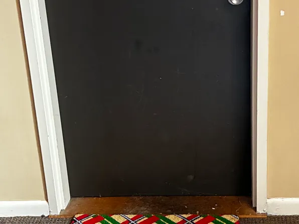 175 Mill Pond Road #201, Hamden, CT 06514