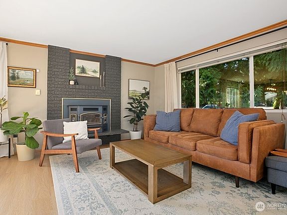 3rd image of 19911 34th Drive SE