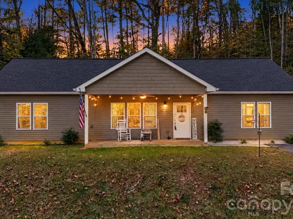 201 Woodhaven Est, Sylva, NC 28779