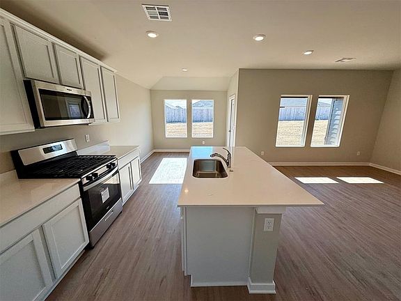 4th image of 12544 NW 140th St
