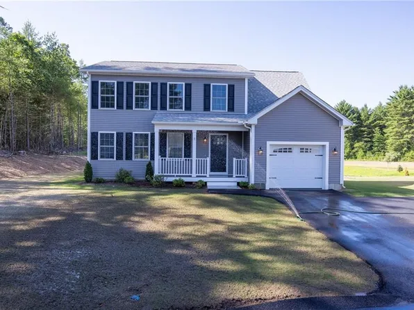 3 Boyd Brook Cir, Coventry, RI 02816