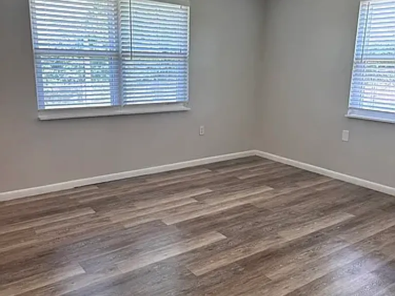 14200 N Sooner Rd — Photo 8