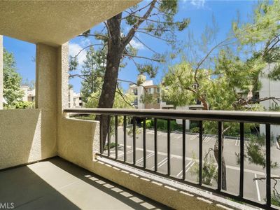 5500 Owensmouth Ave APT 218, Woodland Hills, CA, 91367