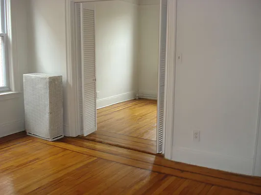 Rented by Aamen Realty | media 15