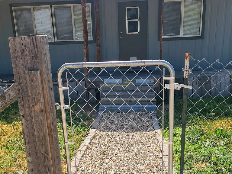 201 E Starcher Ave — Photo 21