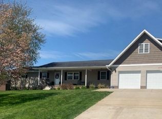 14 Cardinal Dr, Milton, WV 25541