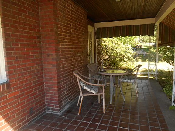 side porch