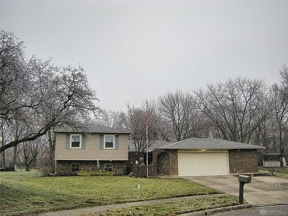 2nd image of 703 Bay Brooke Ct